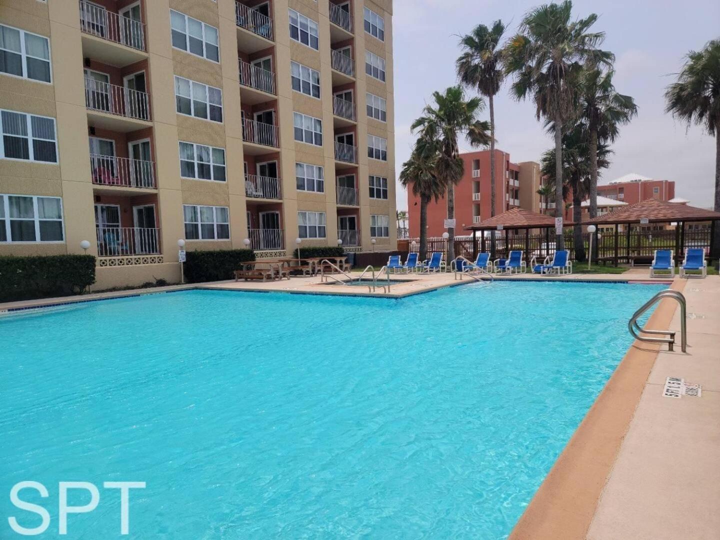 Beach Access Condo With Pool, Hot Tub Area & Bbq - Gulfview I - Unit 213 South Padre Island Eksteriør billede