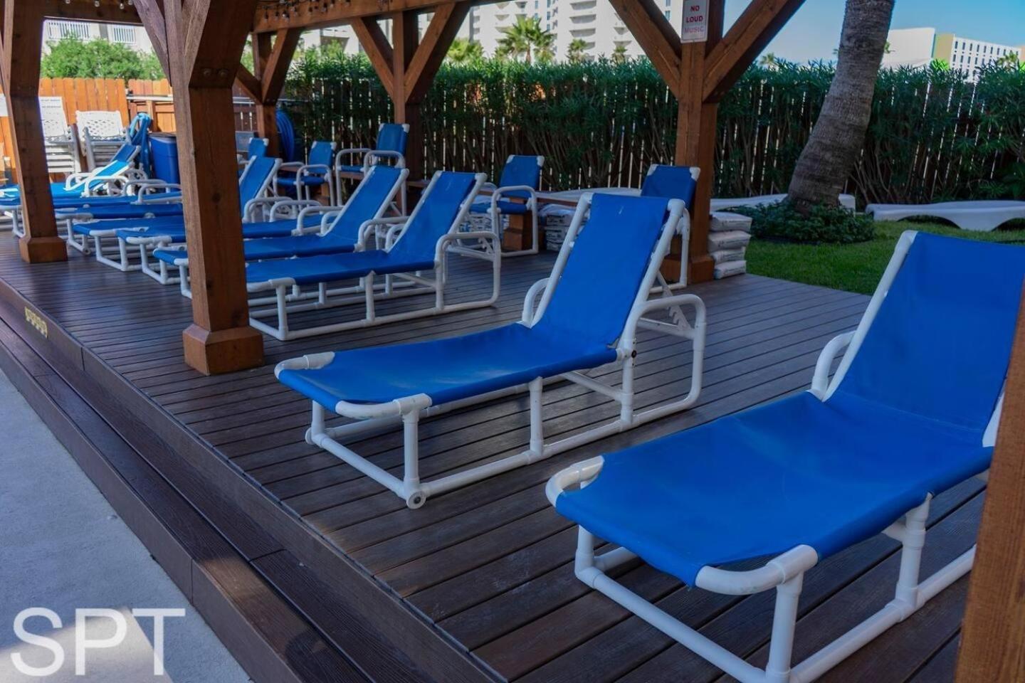 Beach Access Condo With Pool, Hot Tub Area & Bbq - Gulfview I - Unit 213 South Padre Island Eksteriør billede